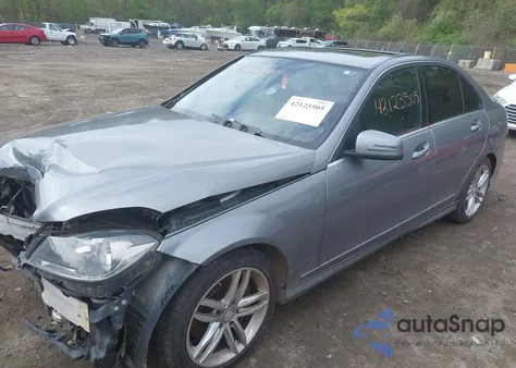 2014 Mercedes-Benz C 300 Luxury 4Matic/Sport 4Matic from USA, damaged, VIN WDDGF8AB7EG206836